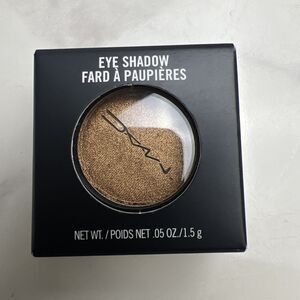 MAC Frost Eye Shadow Shade in AMBER LIGHTS FROST- New in Box 1.5g Glam Baddie